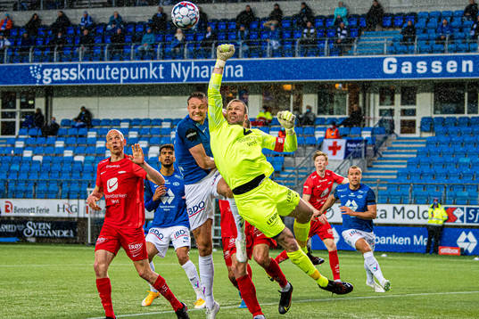 Stian Rode Gregersen of Molde and Håkon Eikemo Opdal of