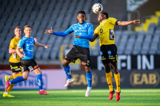 Halmstads Sadat Karim och Elfsborgs Joseph Stanley Okumu