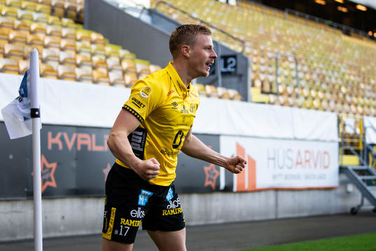 Elfsborgs Per Frick jublar