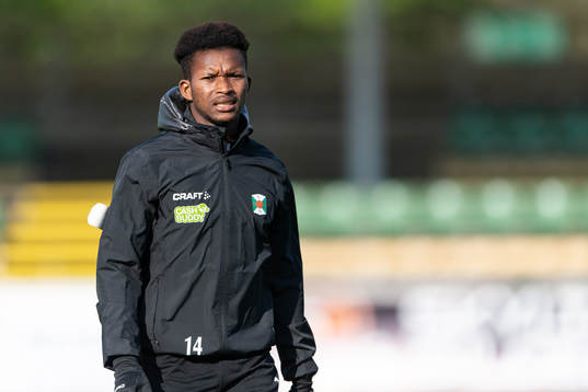 Varbergs Adama Fofana före fotbollsmatchen i Allsvenskan