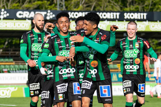 Varbergs Tashreeq Matthews jublar med Luke le Roux