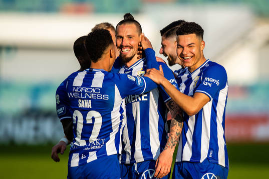 IFK Göteborgs Marek Hamsik jublar med lagkamrater