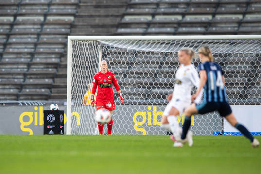 Häckens målvakt Loes Guerts