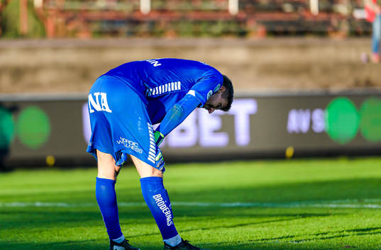Örebros målvakt Bobby Allain deppar