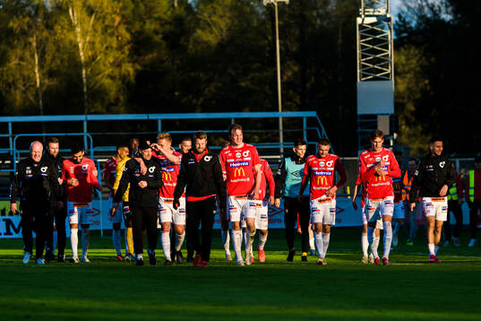 Degerfors spelare jublar