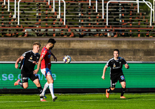 Örebros Dennis Collander och Degerfors Ferhad Ayaz