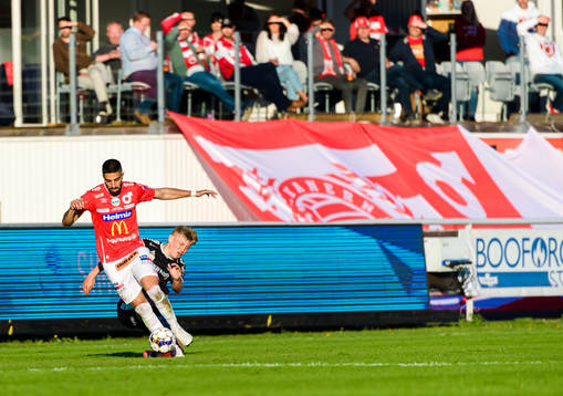 Degerfors Sean Sabetkar och Örebros Dennis Collander