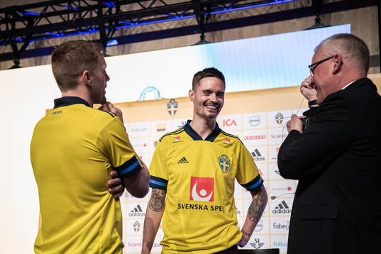 Sebastian Larsson, Mikael Lustig and head coach Janne