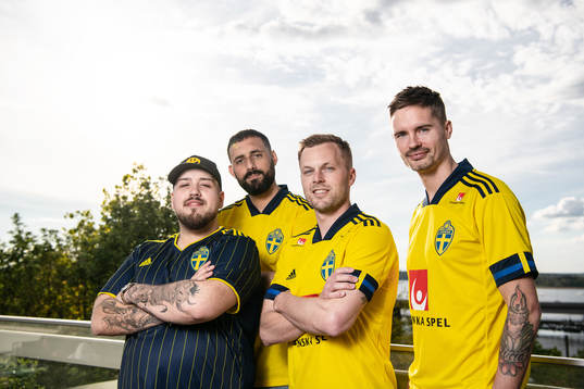 Artists Anis Don Demina and Sami with Sebastian Larsson and