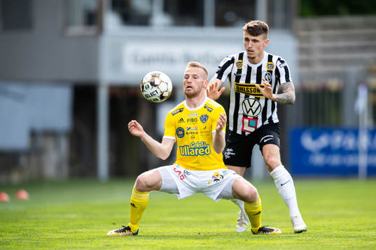 Falkenbergs Tobias Englund och Landskronas Hampus Ferhm