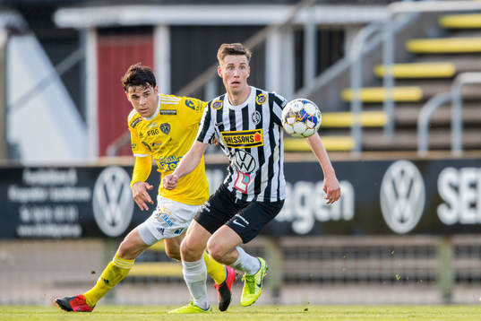 Landskronas Kevin Jensen och Falkenbergs Samuel Adrian