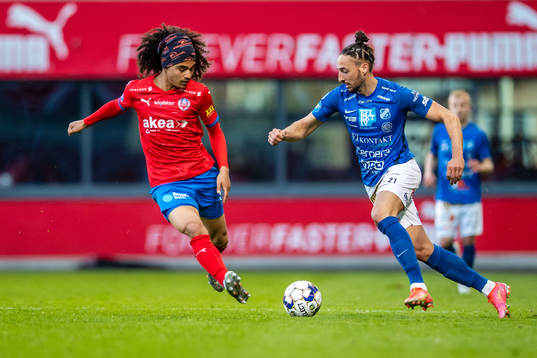 Helsingborgs Adam Kaied och Norrbys Dijan Vukojevic