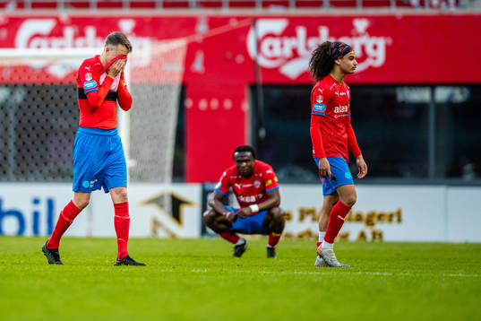 Helsingborgs Viktor Lundberg, Noel Mbo och Adam Kaied deppar