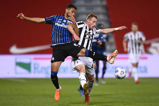 Dejan Kulusevski of Juventus and Jose' Luis Palomino of