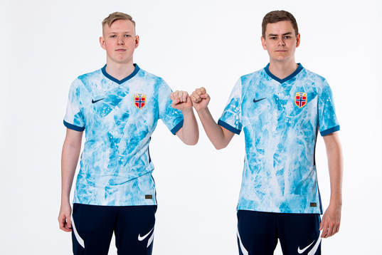 Magnus Myhrhaug Kristiansen and Anders Rasmussen of the