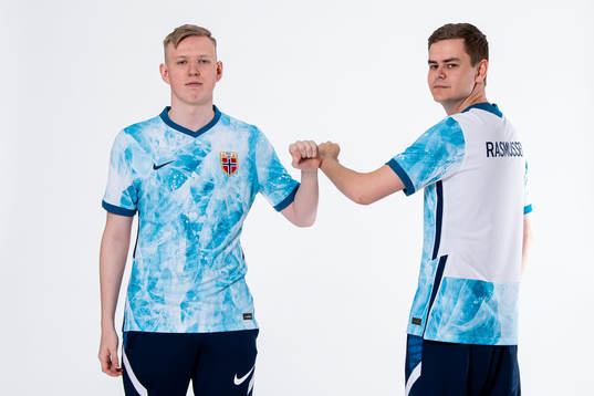 Magnus Myhrhaug Kristiansen and Anders Rasmussen of the
