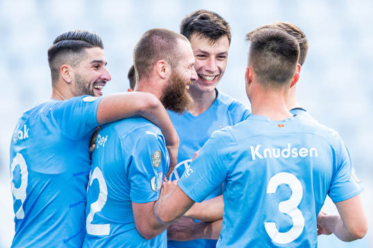 Malmö FFs Antonio Colak och Anel Ahmedhodzic jublar med Jo