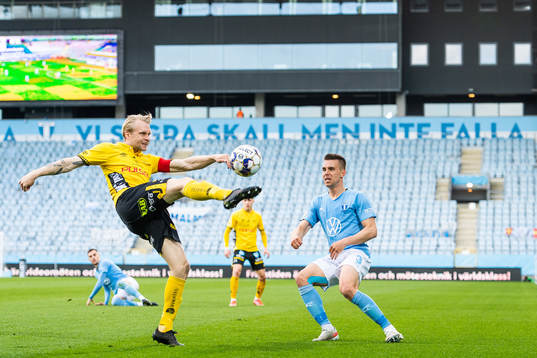 Elfsborgs Johan Larsson och Malmö FFs Jonas Knudsen