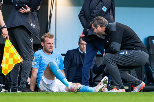 Malmö FFs Ola Toivonen får vård