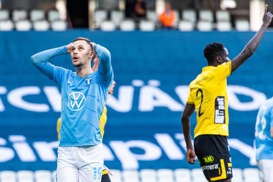 Malmö FFs Veljko Birmancevic deppar