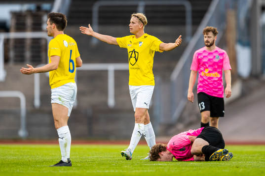 IFK Malmös André Strandberg och Jakob Andersson reagerar