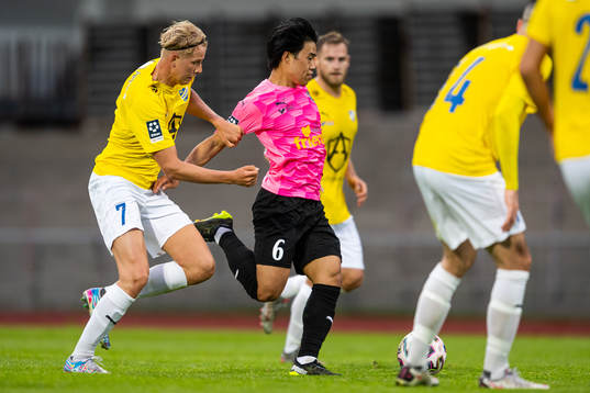 IFK Malmös Jakob Andersson mot Lunds Eddie Tran