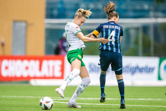 Hammarbys Ellen Wangerheim och Djurgårdens Michaela van