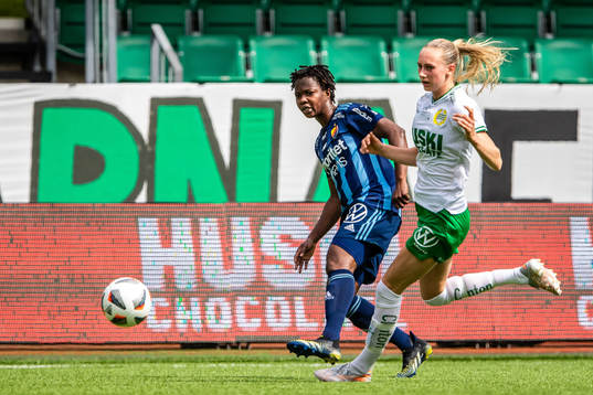 Djurgårdens Portia Boakye och Hammarbys Ellen Wangerheim