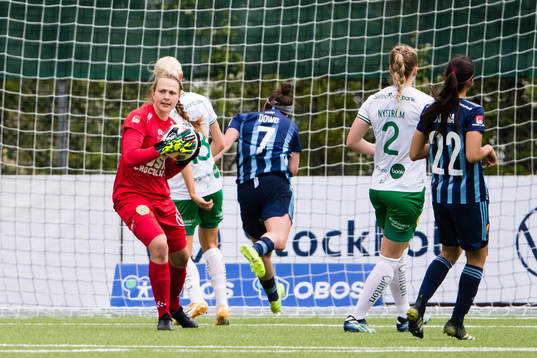 Hammarbys målvakt Anna Tamminen