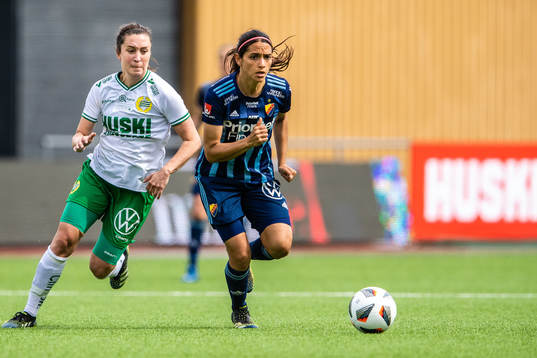Hammarbys Fanny Hjelm och Djurgårdens Daniela Zamora