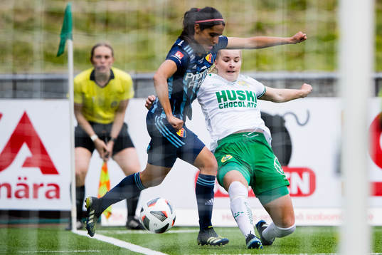 Djurgårdens Daniela Zamora och Hammarbys Eva Nyström