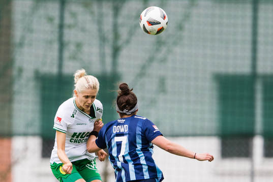 Hammarbys Alice Carlsson och Djurgårdens Hayley Dowd