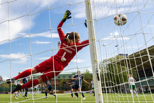 Hammarbys målvakt Anna Tamminen
