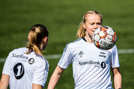 Julie Blakstad of Rosenborg warms up