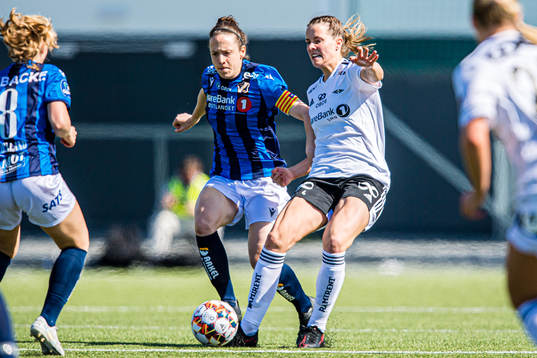 Melissa Linn Berman Bjånesøy of Stabæk and Ina Kamilla