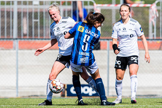 Mali Lilleås Næss of Rosenborg and Silje Bjørneboe of