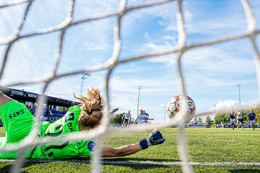 Cesilie Andreassen of Rosenborg scores the 2-0 goal behind