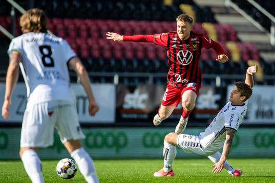 Bläddra bland fler bilder av Fotboll, Allsvenskan, Östersund - Sirius