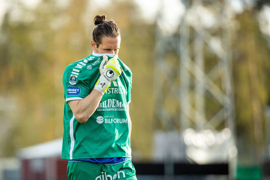 Sirius målvakt David Mitov Nilsson deppar