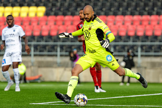 Östersunds målvakt Aly Keita