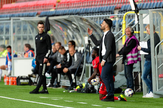 Östersunds tränare Amir Azrafshan