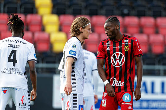 Sirius Tim Björkström och Östersunds Blair Turgott