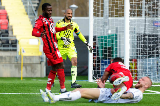 Östersunds målvakt Aly Keita