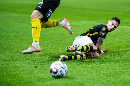 s Mikael Lustig