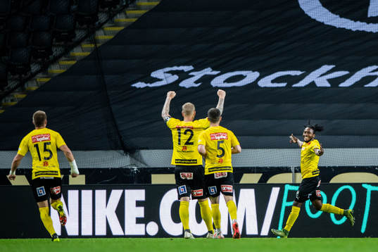 Mjällbys Mamudu Moro jublar