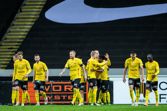 Mjällbys spelare jublar