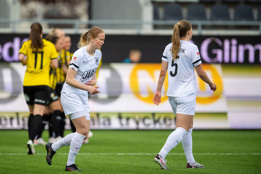 Eskilstunas Emma Östlund och Elise Stenevik deppar