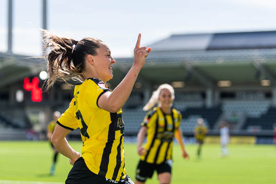 Häckens Johanna Rytting Kaneryd jublar