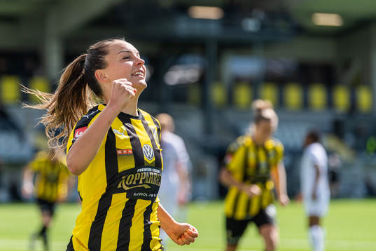 Häckens Johanna Rytting Kaneryd jublar