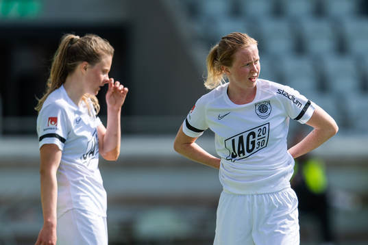 Eskilstunas Fanny Andersson och Emma Östlund deppar